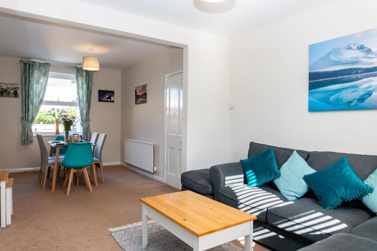 Cheltenham-spacious 2 Bedroom Home-sleeps 6-parking-garden-wifi Casa vacanze *